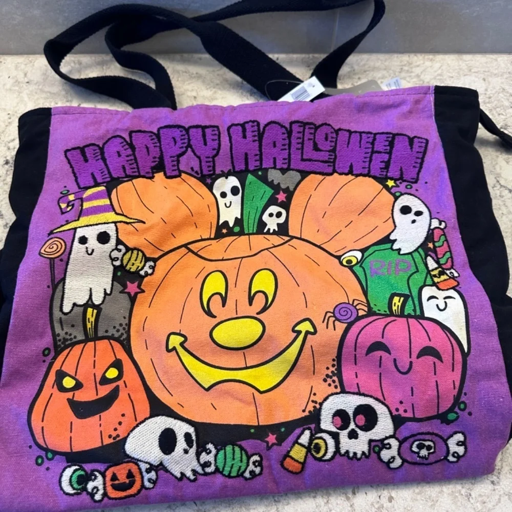 Disney Happy Halloween‎ Re-usable Tote bag with zipper